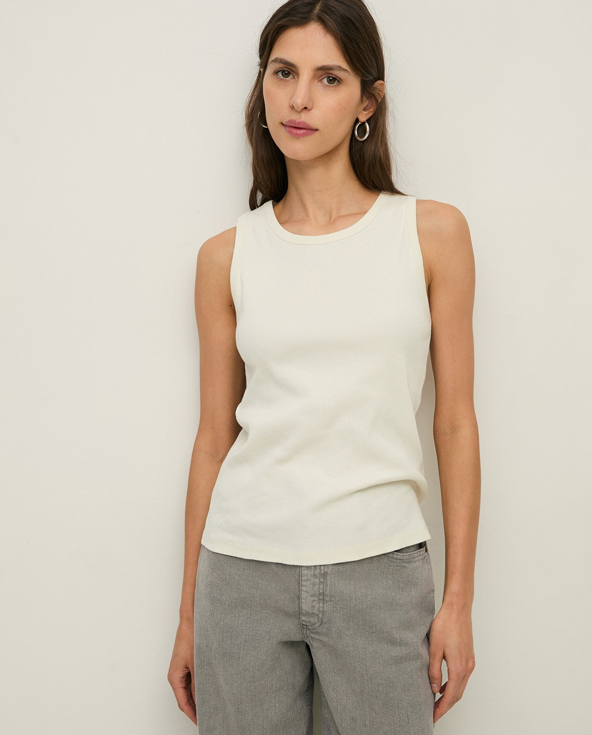 Camiseta tirantes cruda.