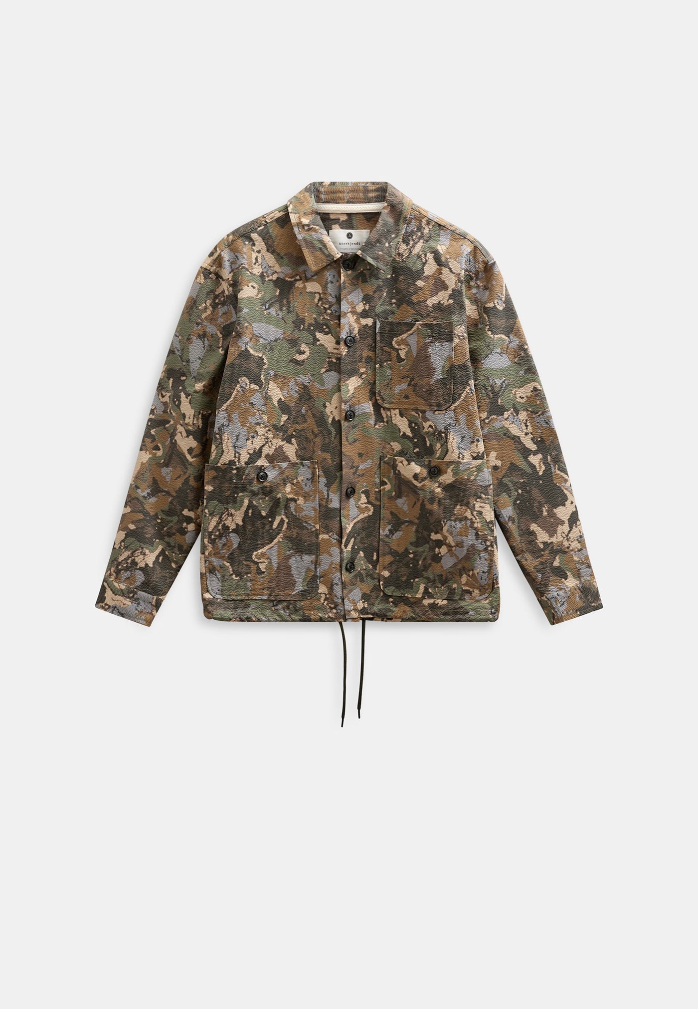 Sobrecamisa estampada camuflaje.