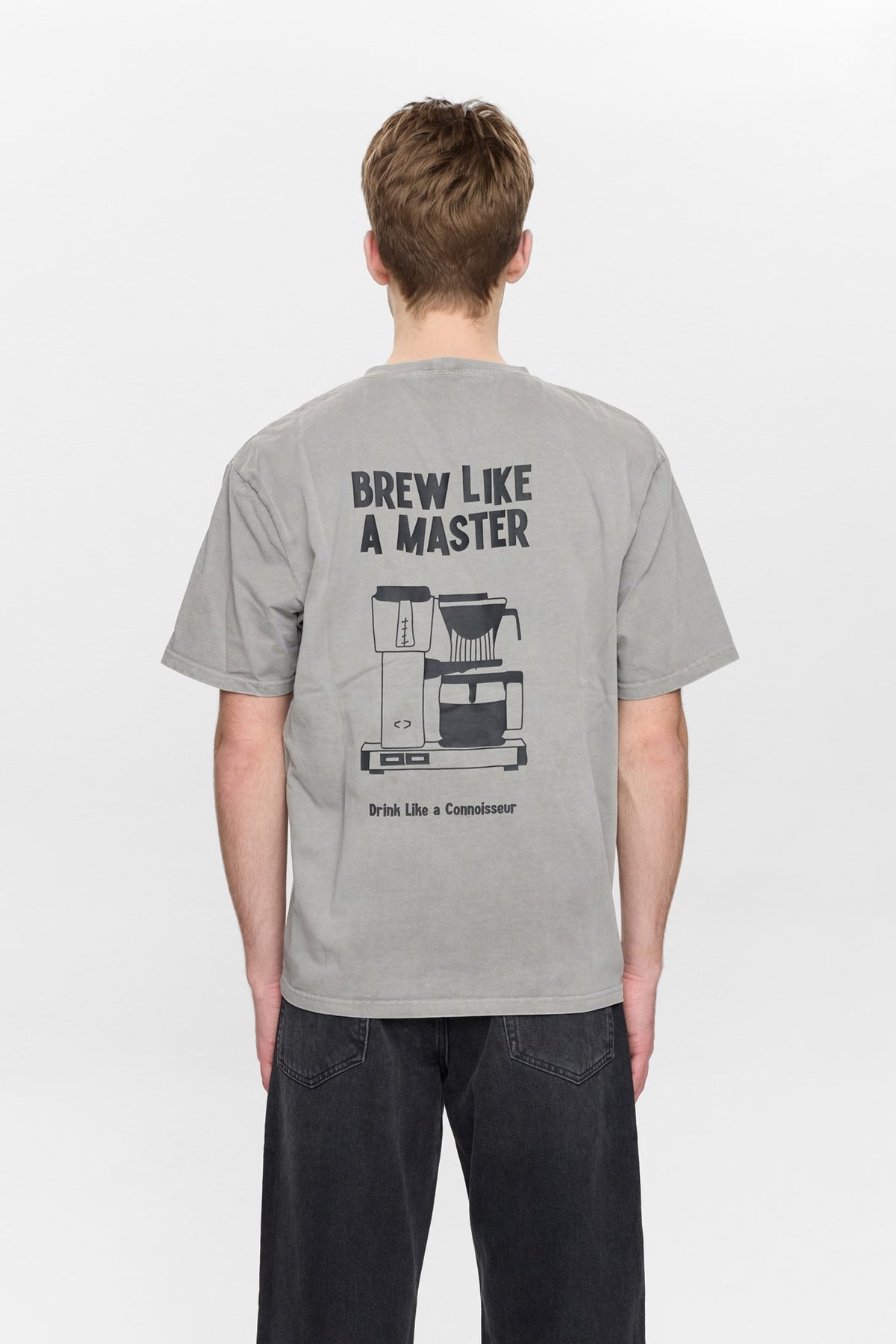 Camiseta manga corta gris estampada.