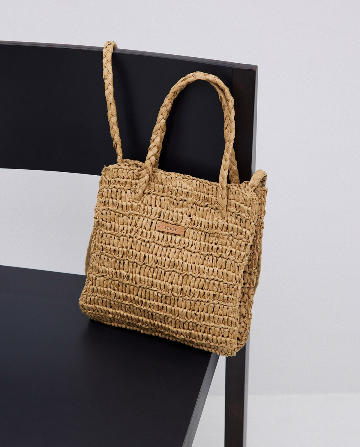 Bolso bandolera rafia