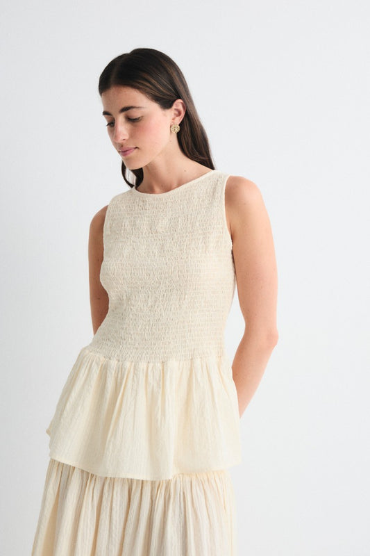 Top sin mangas nido de abeja amarillo.