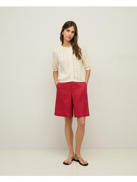 Bermuda de lino color frambuesa.