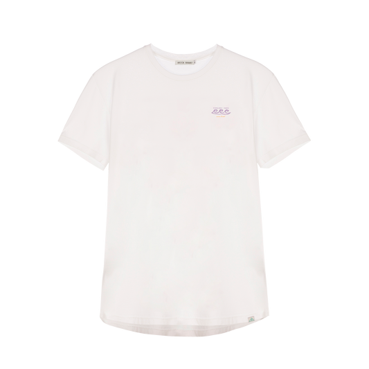 Camiseta manga corta blanca estampada.
